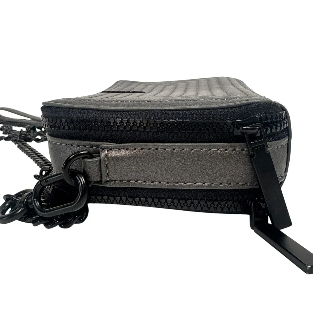 NWOT Thacker‎ Womens Wallet on Black Chain Crossbody Leather Quilted Gray Zip